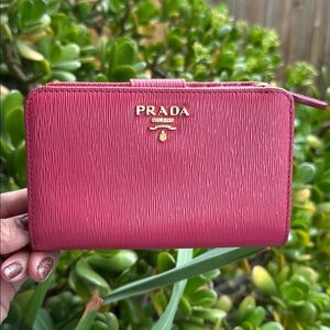 ๐๐ก๐๐๐ Pink Leather Wallet